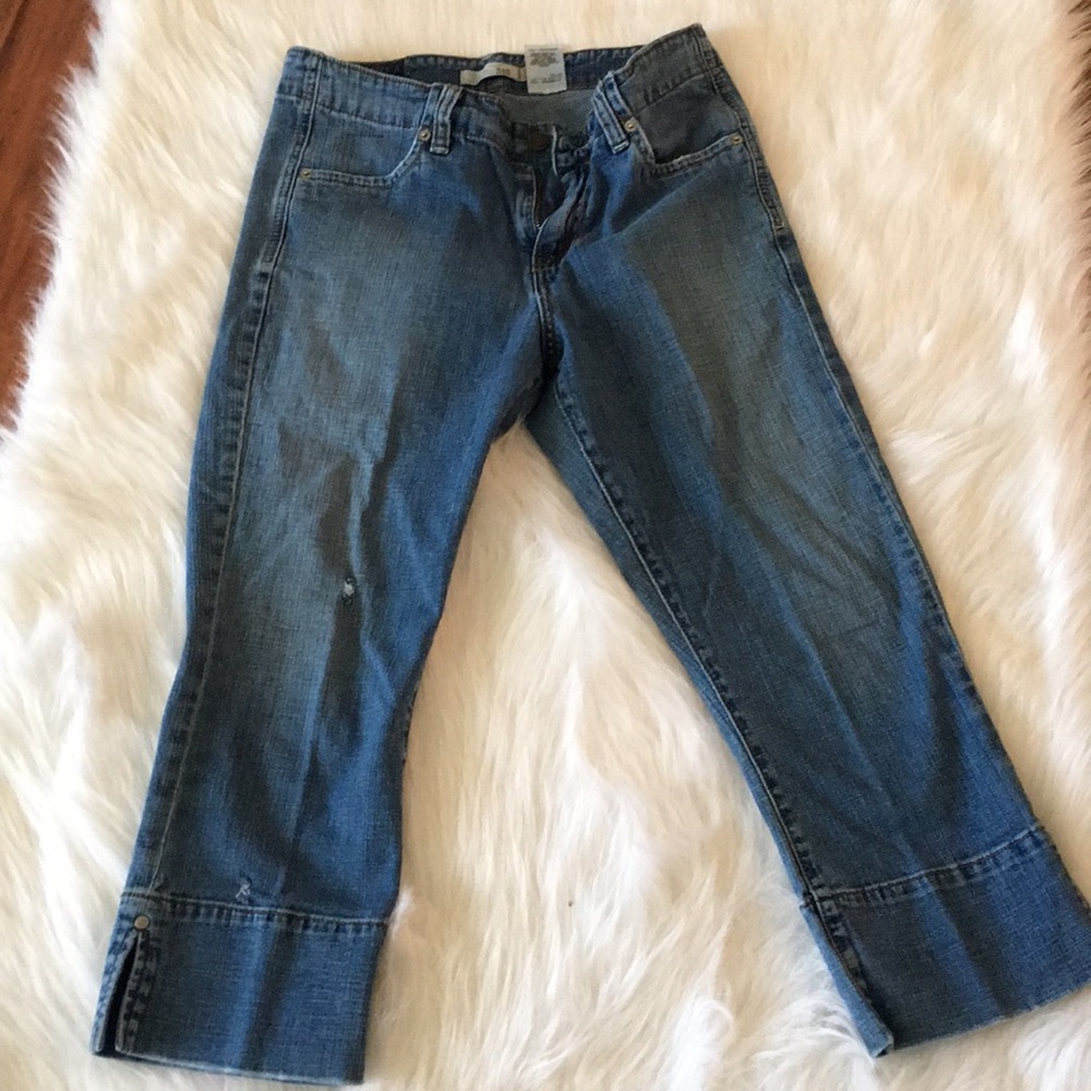 Levi  denim capri’s